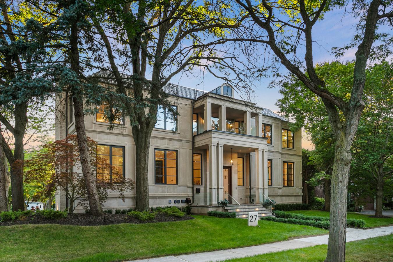 Toronto, ON, M3B 3B1, Canada, 6 Bedrooms Bedrooms, ,11 BathroomsBathrooms,Residential,For Sale,1933784