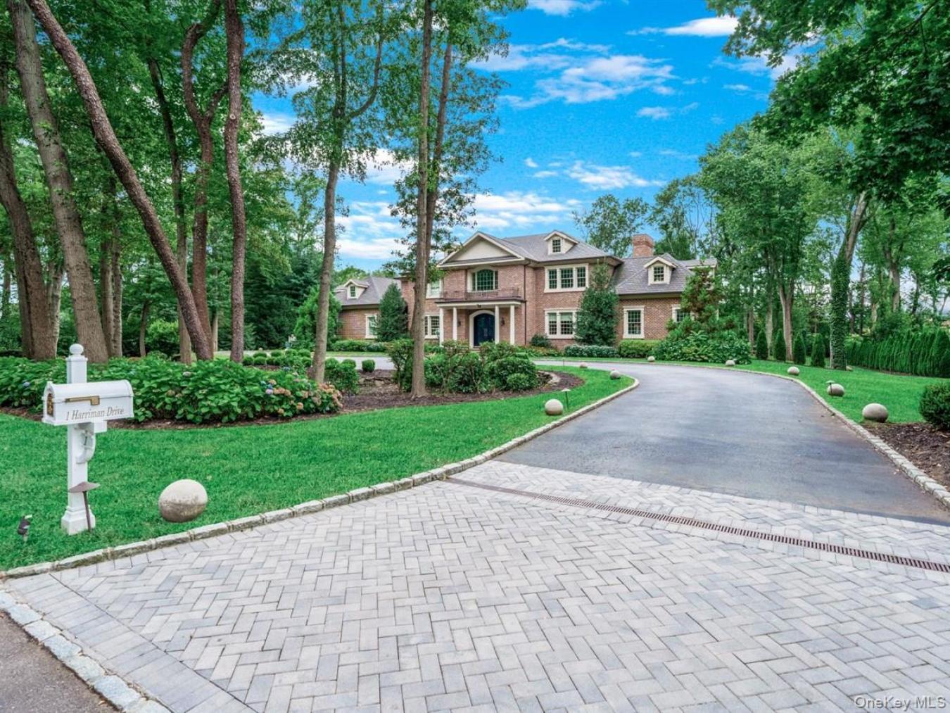 North Hempstead, Nassau County, 11050, United States, 6 Bedrooms Bedrooms, ,9 BathroomsBathrooms,Residential,For Sale,1941567