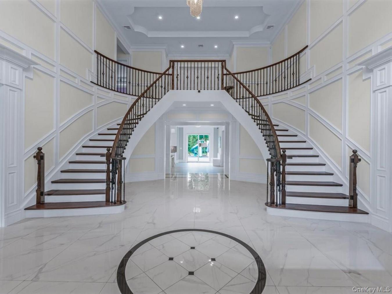 North Hempstead, Nassau County, 11050, United States, 6 Bedrooms Bedrooms, ,9 BathroomsBathrooms,Residential,For Sale,1941567