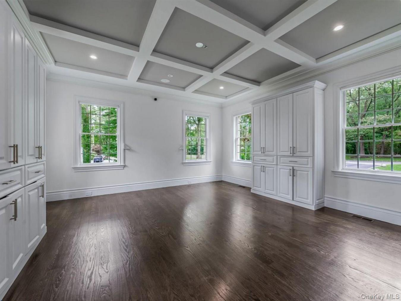North Hempstead, Nassau County, 11050, United States, 6 Bedrooms Bedrooms, ,9 BathroomsBathrooms,Residential,For Sale,1941567