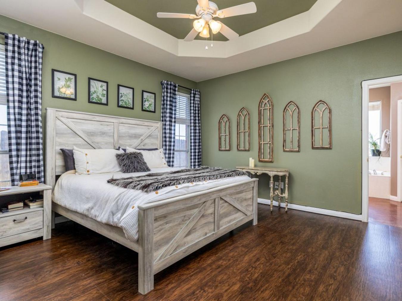 Hutto, Williamson, 78634, United States, 5 Bedrooms Bedrooms, ,3 BathroomsBathrooms,Residential,For Sale,1951988