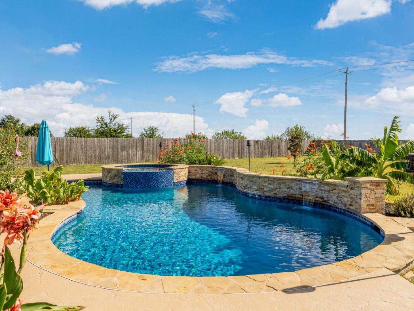 Hutto, Williamson, 78634, United States, 5 Bedrooms Bedrooms, ,3 BathroomsBathrooms,Residential,For Sale,1951988