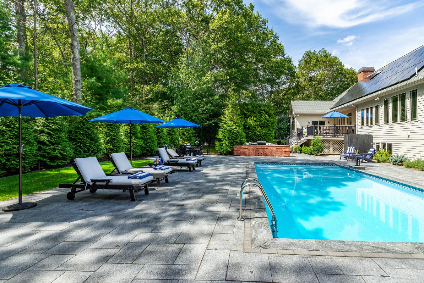 Smithfield, Rhode Island, 02917, United States, 4 Bedrooms Bedrooms, ,2 BathroomsBathrooms,Residential,For Sale,1933782