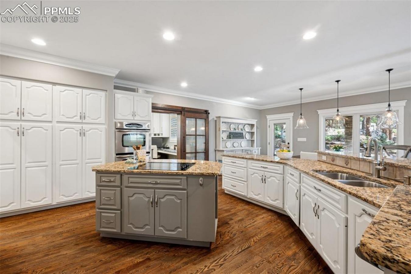 Colorado Springs, El Paso, 80921, United States, 6 Bedrooms Bedrooms, ,4 BathroomsBathrooms,Residential,For Sale,1934128