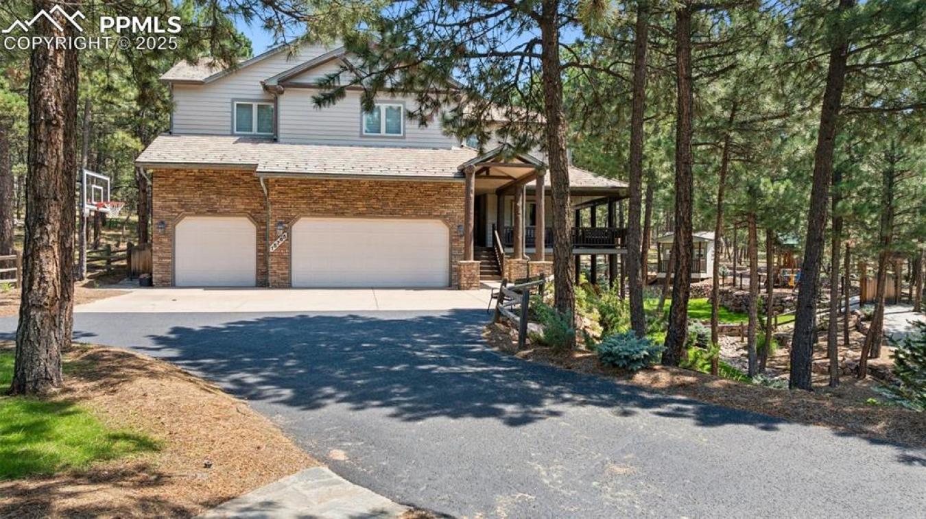 Colorado Springs, El Paso, 80921, United States, 6 Bedrooms Bedrooms, ,4 BathroomsBathrooms,Residential,For Sale,1934128