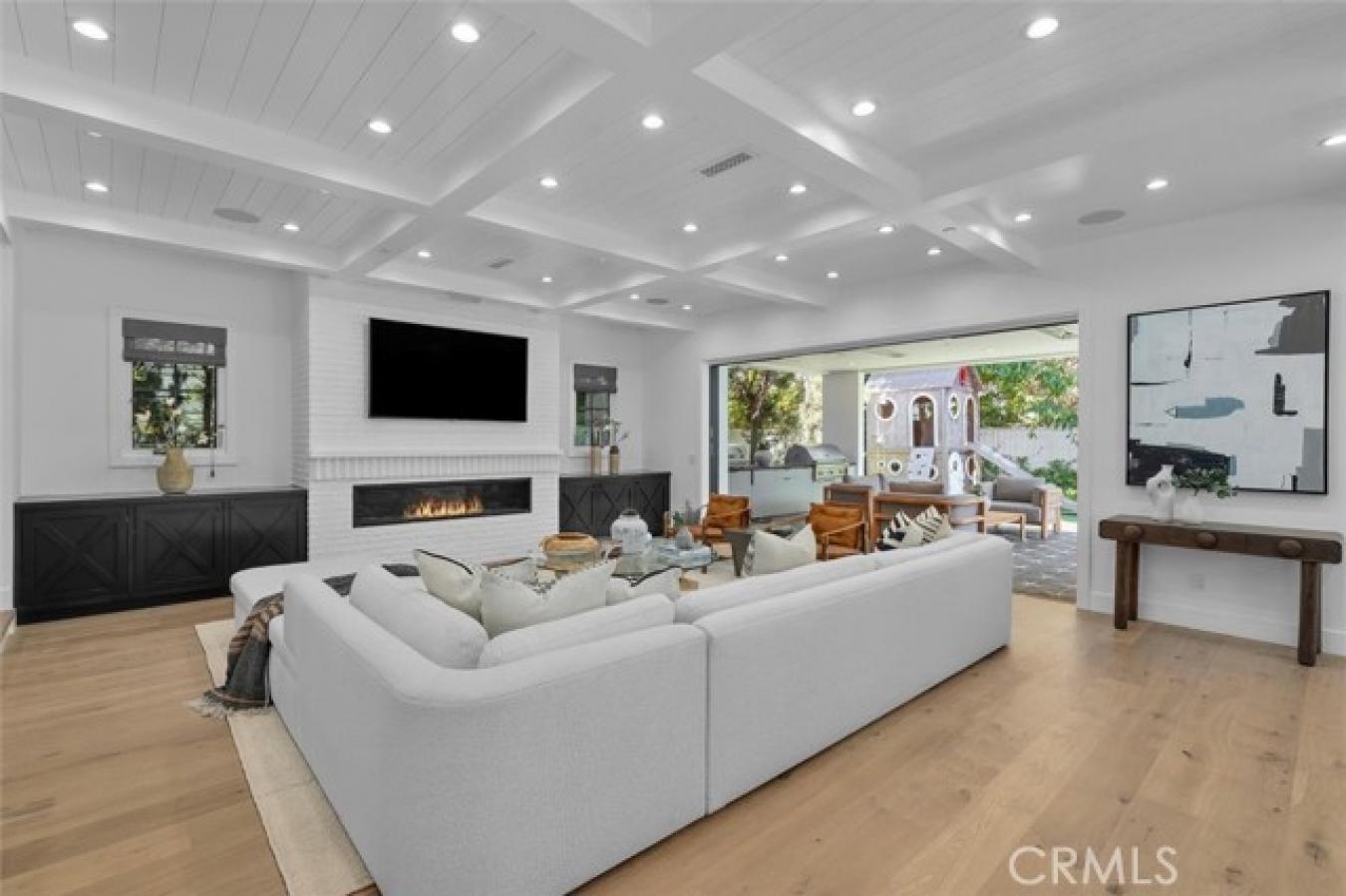 Manhattan Beach, Los Angeles, 90266, United States, 6 Bedrooms Bedrooms, ,6 BathroomsBathrooms,Residential,For Sale,1934127