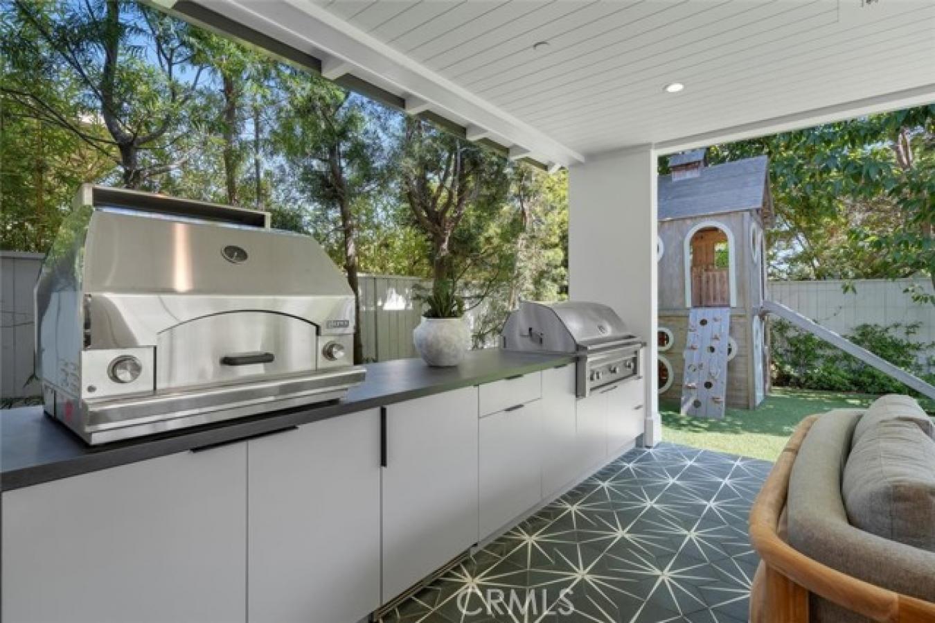 Manhattan Beach, Los Angeles, 90266, United States, 6 Bedrooms Bedrooms, ,6 BathroomsBathrooms,Residential,For Sale,1934127