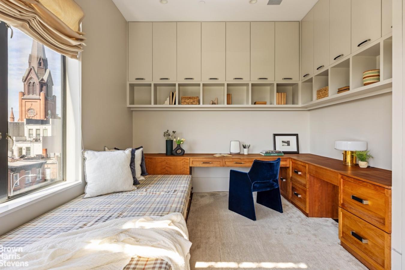 Cobble Hill, New York, 11201, United States, 5 Bedrooms Bedrooms, ,4 BathroomsBathrooms,Residential,For Sale,1934121