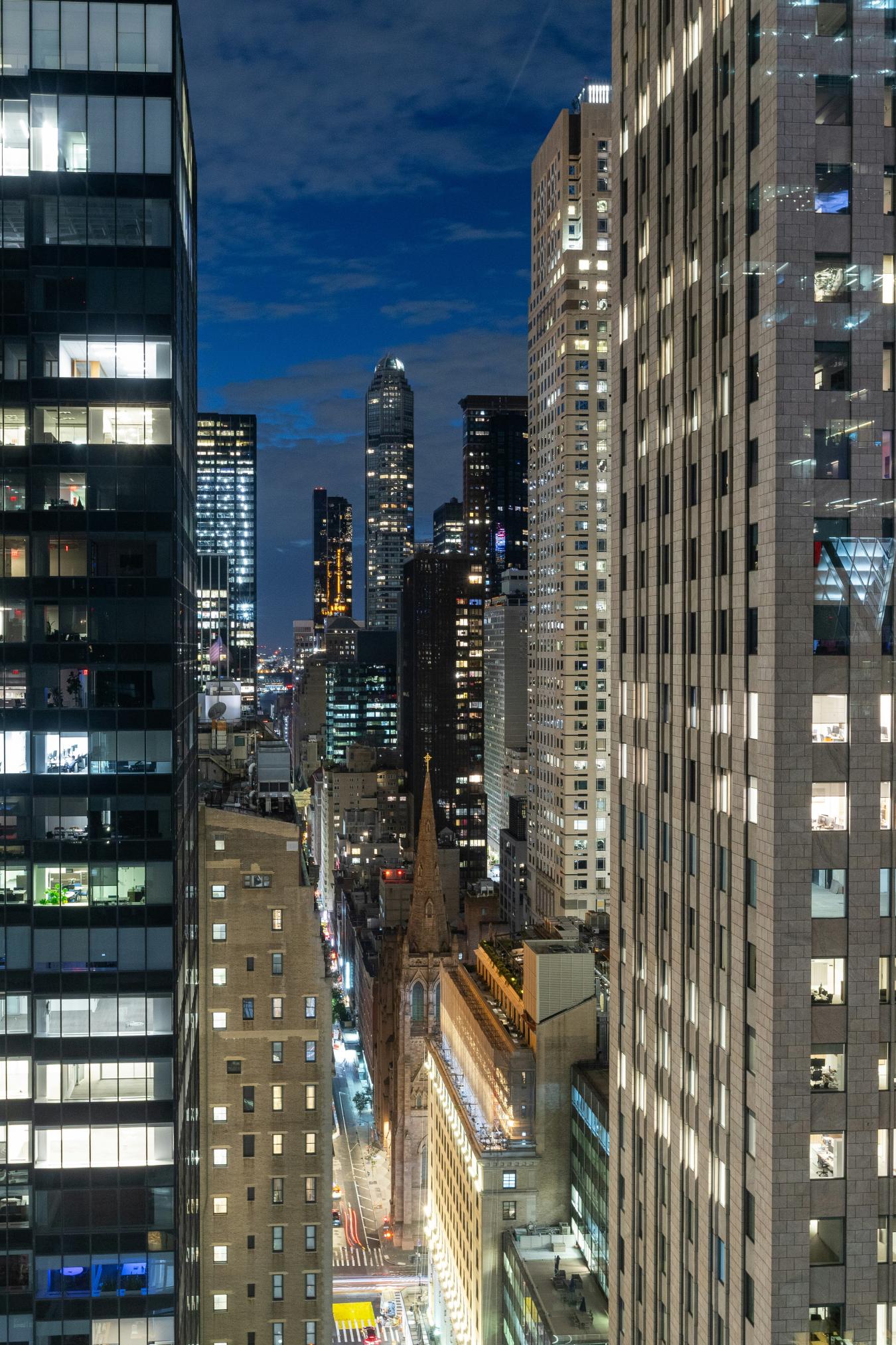 New York, New York, 10022, United States, 3 Bedrooms Bedrooms, ,4 BathroomsBathrooms,Residential,For Sale,1934119