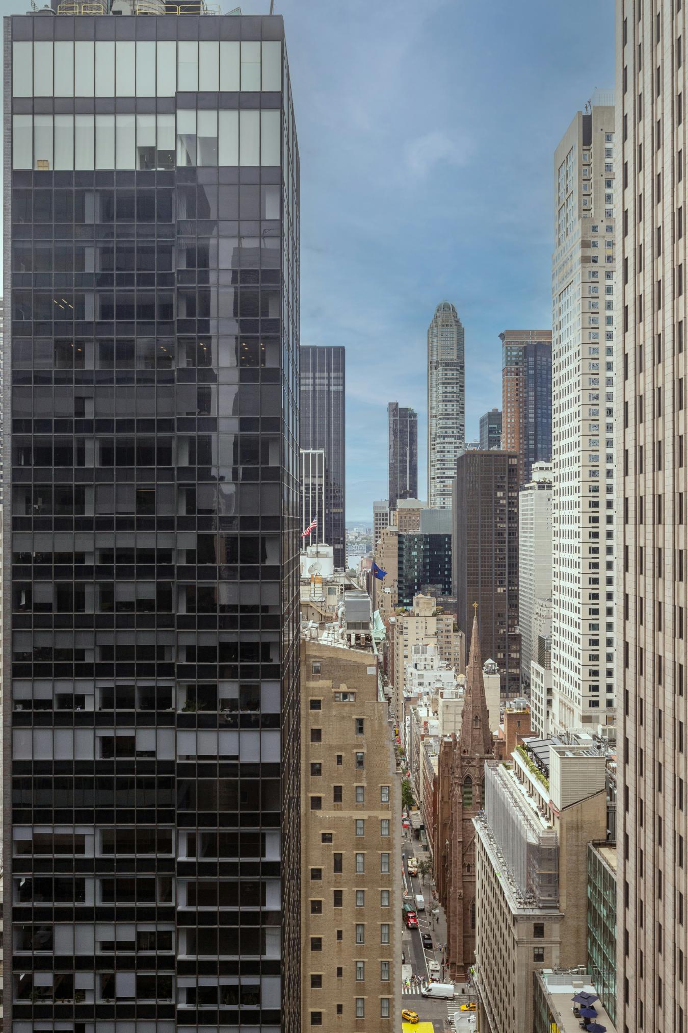 New York, New York, 10022, United States, 3 Bedrooms Bedrooms, ,4 BathroomsBathrooms,Residential,For Sale,1934119