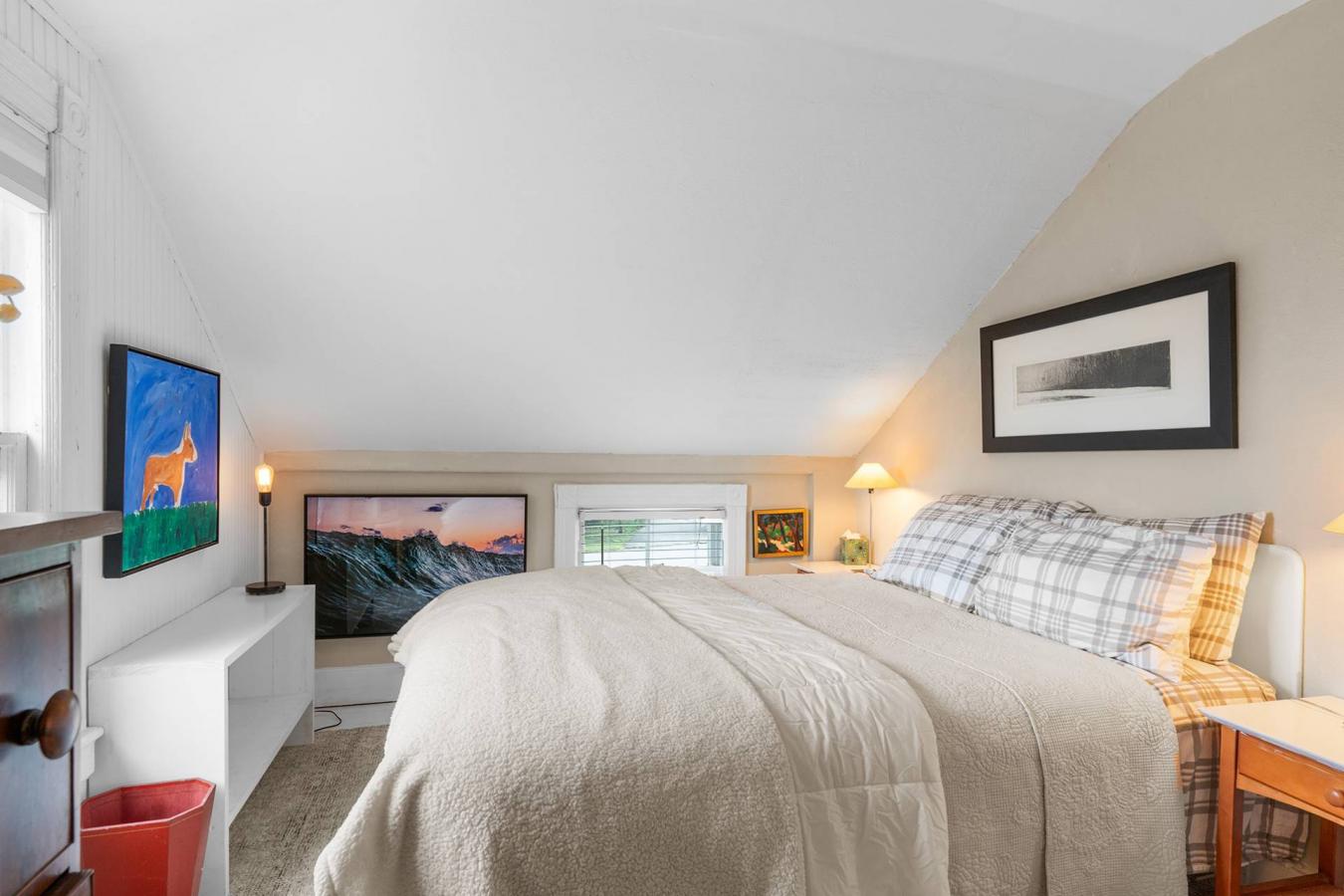 Village of Southampton, New York, 11968, United States, 3 Bedrooms Bedrooms, ,2 BathroomsBathrooms,Residential,For Sale,1934117