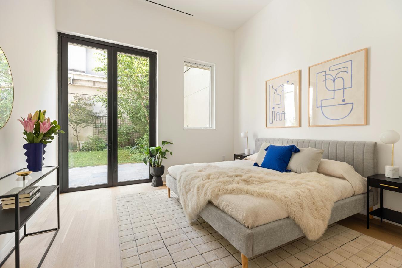 Cobble Hill, New York, 11201, United States, 2 Bedrooms Bedrooms, ,2 BathroomsBathrooms,Residential,For Sale,1934116