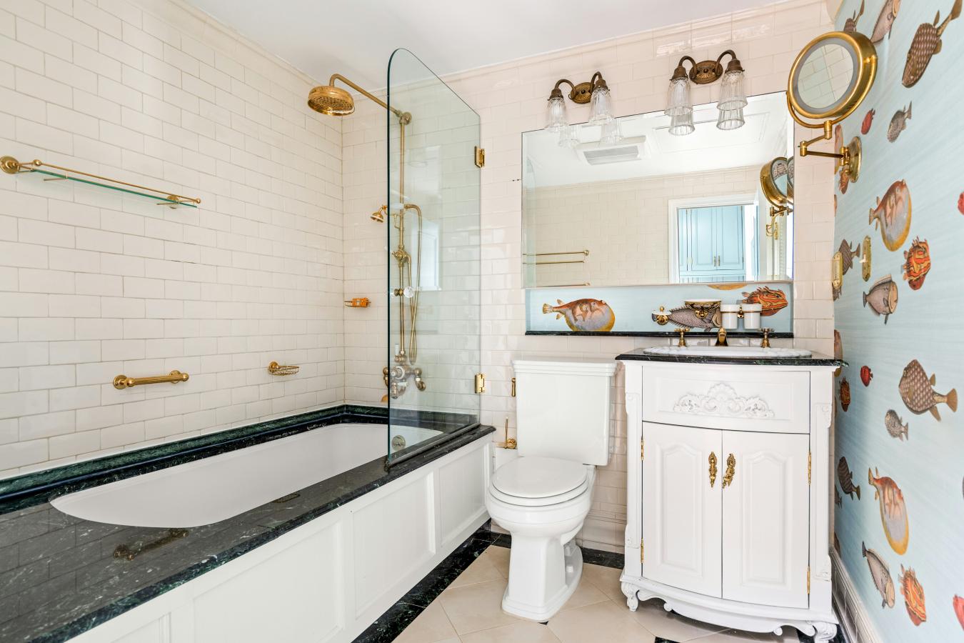 Chelsea, New York, 10011, United States, 2 Bedrooms Bedrooms, ,2 BathroomsBathrooms,Residential,For Sale,1952714