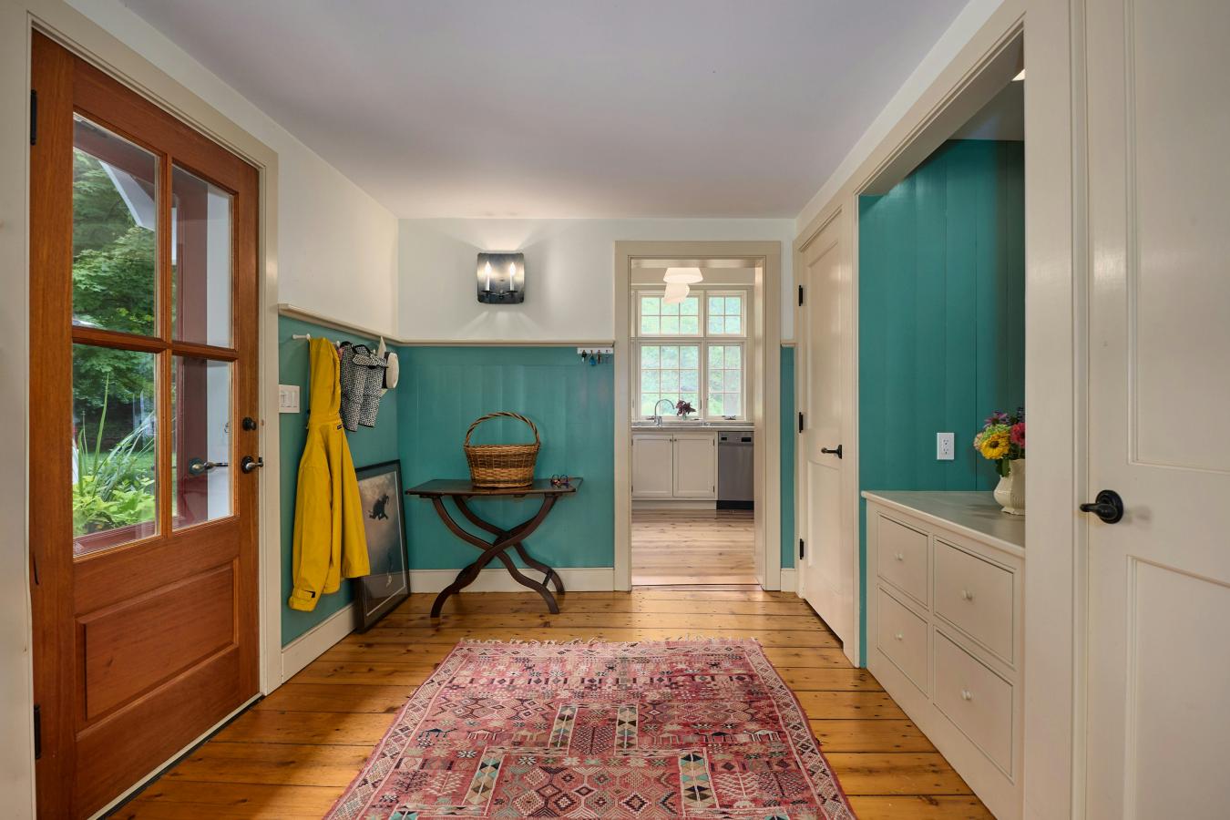 GHENT, New York, 12075, United States, 4 Bedrooms Bedrooms, ,3 BathroomsBathrooms,Residential,For Sale,1985819