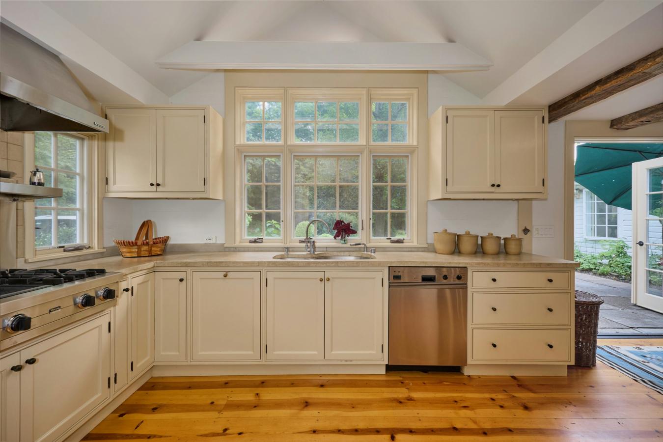 GHENT, New York, 12075, United States, 4 Bedrooms Bedrooms, ,3 BathroomsBathrooms,Residential,For Sale,1985819