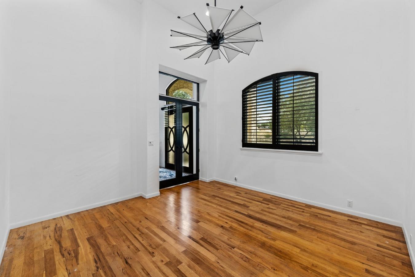 Spicewood, Travis, 78669, United States, 4 Bedrooms Bedrooms, ,3 BathroomsBathrooms,Residential,For Sale,1936027