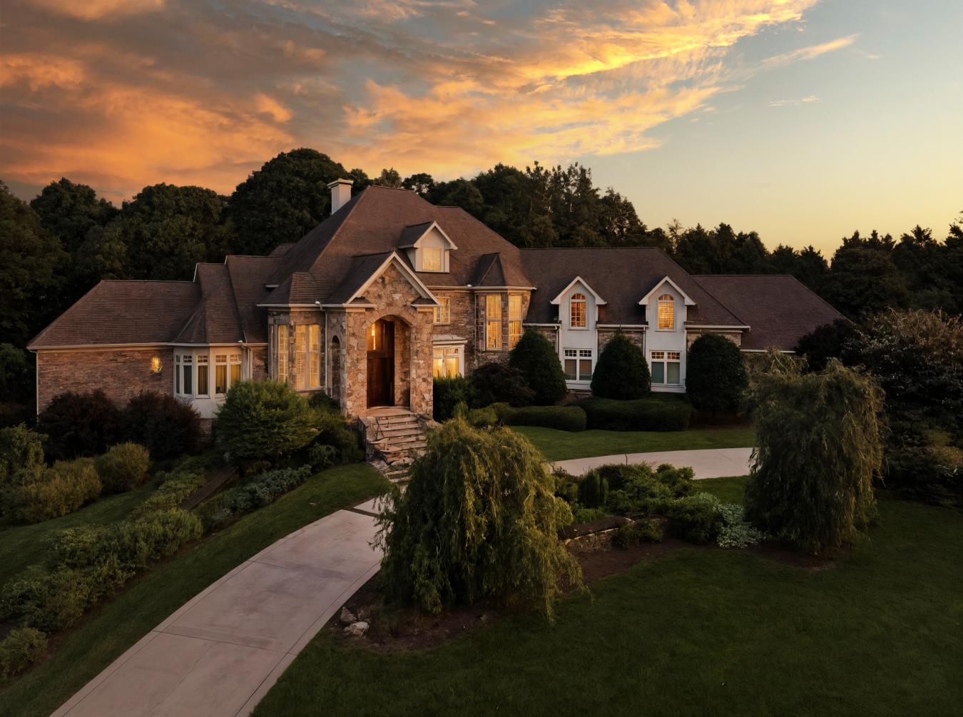 Raleigh, North Carolina, 27614, United States, 5 Bedrooms Bedrooms, ,6 BathroomsBathrooms,Residential,For Sale,1936028