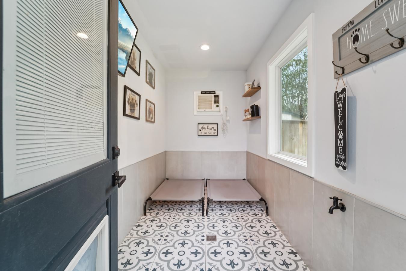 Welcome to this beautifully updated 4-bedroom, 2.5-bath home, perfectl – image 10