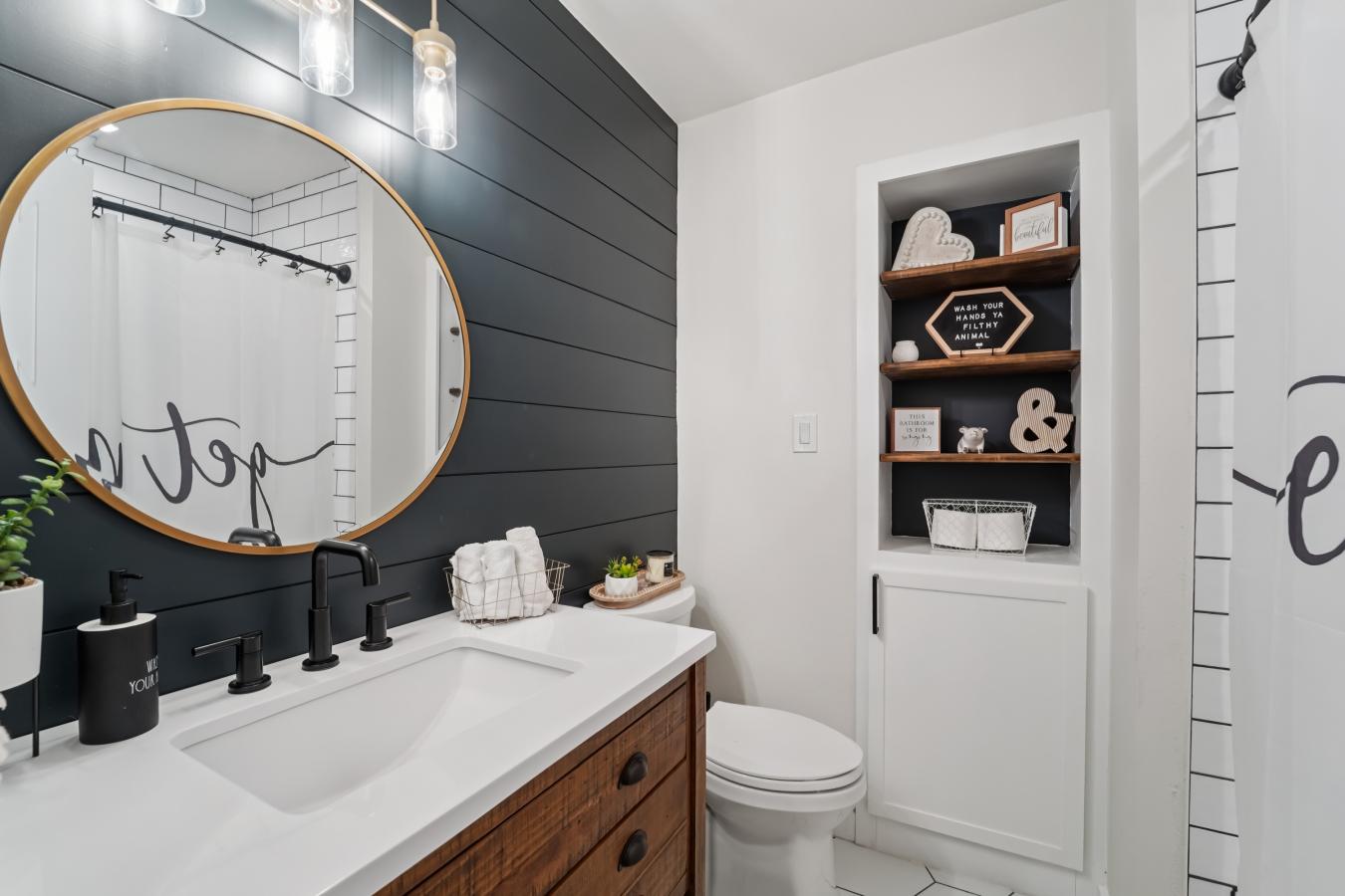 Welcome to this beautifully updated 4-bedroom, 2.5-bath home, perfectl – image 18