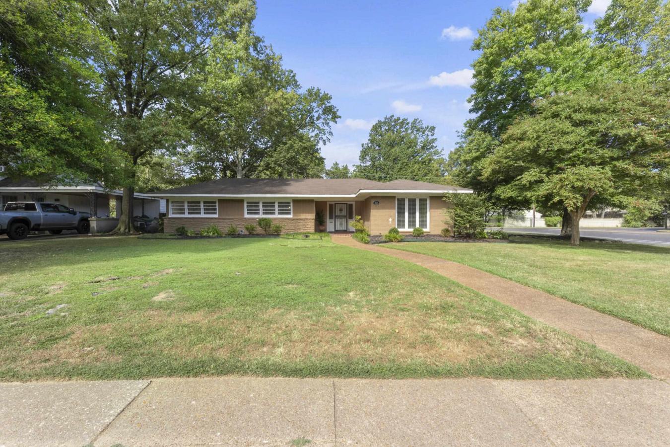 Memphis, Shelby, 38117, United States, 3 Bedrooms Bedrooms, ,2 BathroomsBathrooms,Residential,For Sale,1936026 Memphis, Shelby, 38117, United States, 3 Bedrooms Bedrooms, ,2 BathroomsBathrooms,Residential,For Sale,1936026