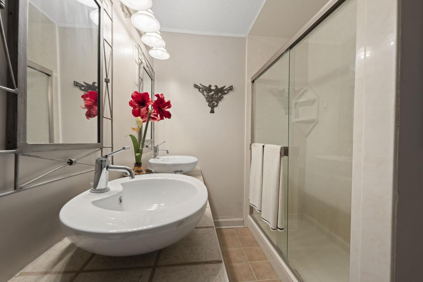 Memphis, Shelby, 38117, United States, 3 Bedrooms Bedrooms, ,2 BathroomsBathrooms,Residential,For Sale,1936026 Memphis, Shelby, 38117, United States, 3 Bedrooms Bedrooms, ,2 BathroomsBathrooms,Residential,For Sale,1936026