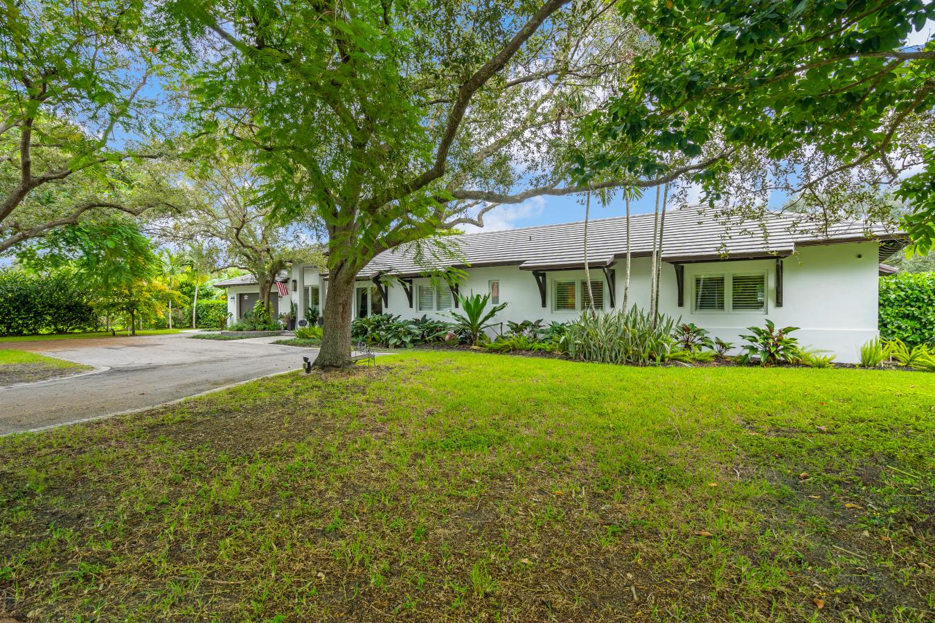 MIAMI, MIAMI DADE, 33176, United States, 5 Bedrooms Bedrooms, ,3 BathroomsBathrooms,Residential,For Sale,1936023