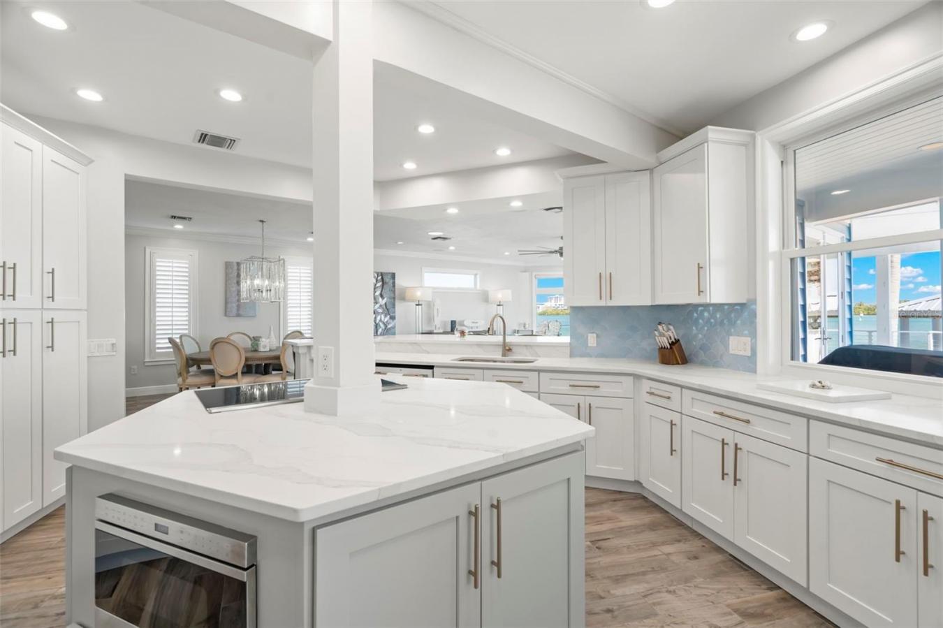 CLEARWATER BEACH, Pinellas, 33767, United States, 5 Bedrooms Bedrooms, ,4 BathroomsBathrooms,Residential,For Sale,1936322