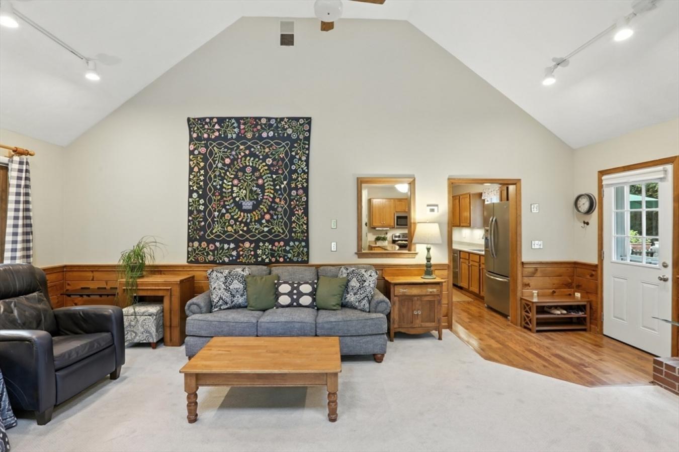 Pepperell, Middlesex, 01463, United States, 3 Bedrooms Bedrooms, ,2 BathroomsBathrooms,Residential,For Sale,1936020