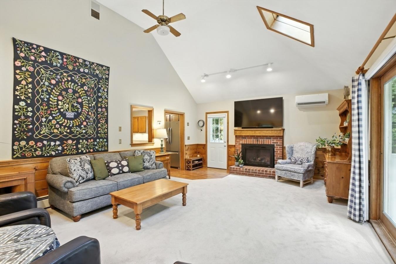 Pepperell, Middlesex, 01463, United States, 3 Bedrooms Bedrooms, ,2 BathroomsBathrooms,Residential,For Sale,1936020