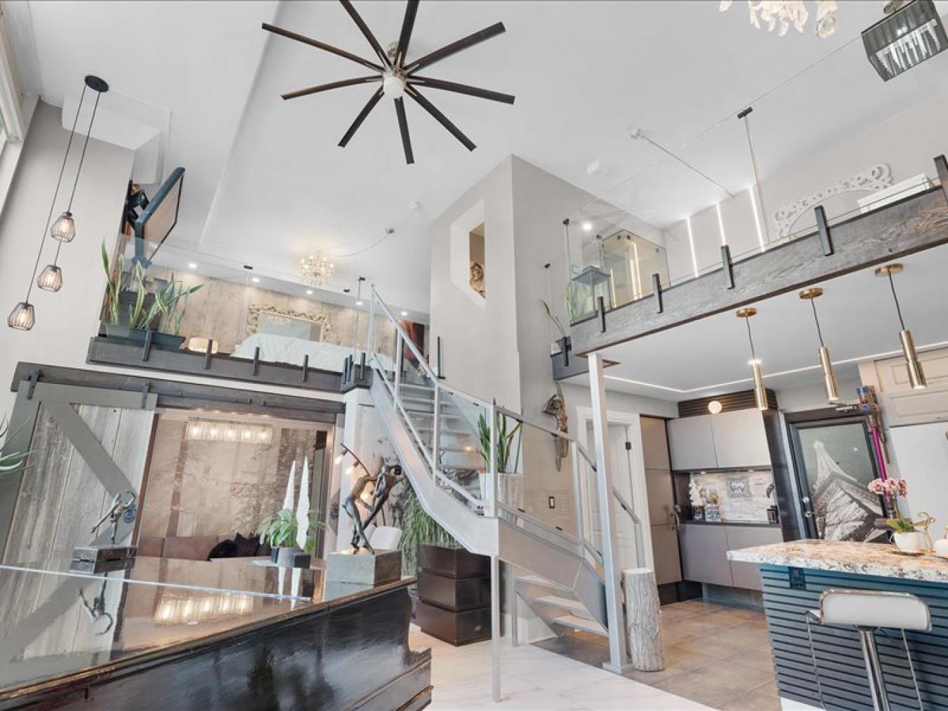 Toronto, -, M8Y 4G6, Canada, 3 Bedrooms Bedrooms, ,2 BathroomsBathrooms,Residential,For Sale,1936321 Toronto, -, M8Y 4G6, Canada, 3 Bedrooms Bedrooms, ,2 BathroomsBathrooms,Residential,For Sale,1936321