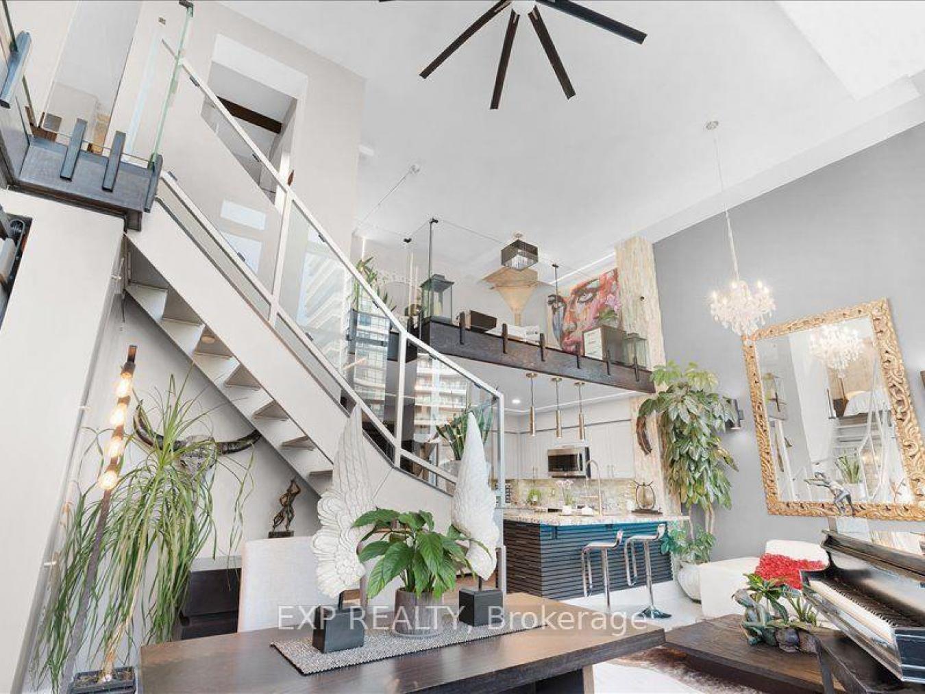 Toronto, -, M8Y 4G6, Canada, 3 Bedrooms Bedrooms, ,2 BathroomsBathrooms,Residential,For Sale,1936321