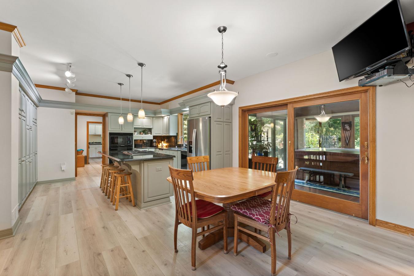Westville, Porter, 46391, United States, 6 Bedrooms Bedrooms, ,5 BathroomsBathrooms,Residential,For Sale,1936014