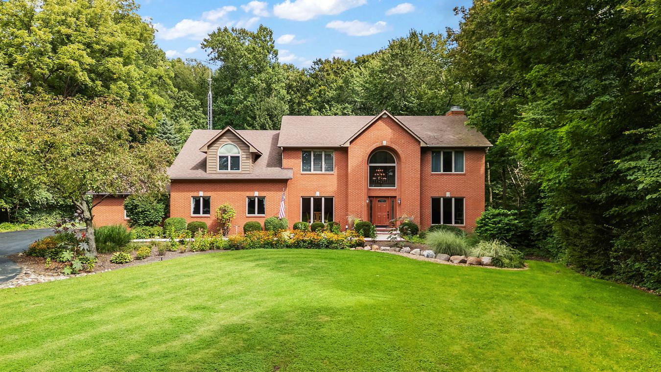 Westville, Porter, 46391, United States, 6 Bedrooms Bedrooms, ,5 BathroomsBathrooms,Residential,For Sale,1936014