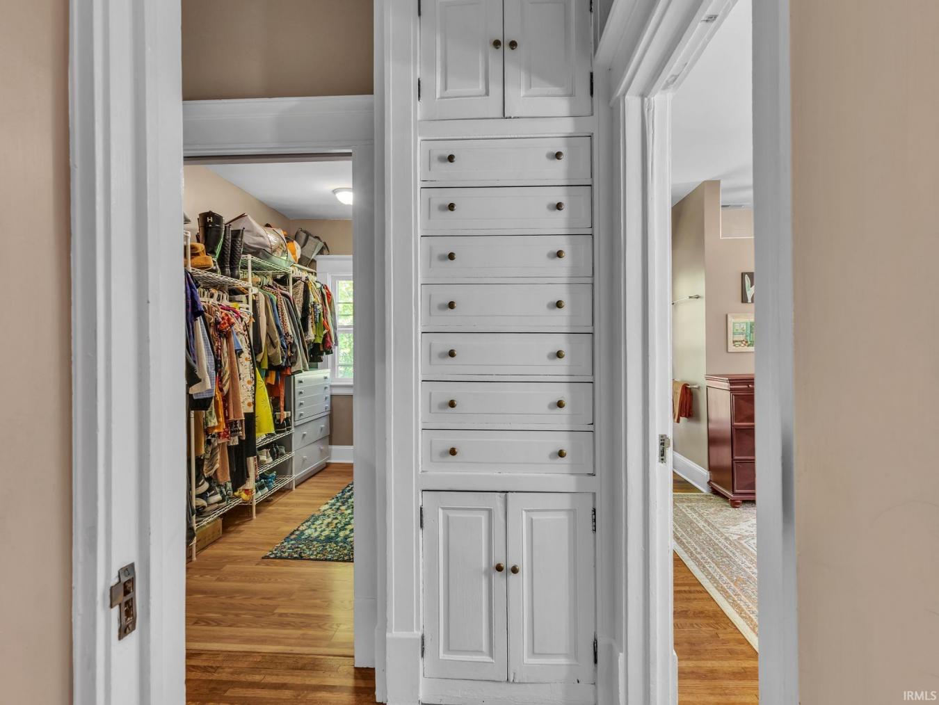 Fort Wayne, Allen, 46802, United States, 6 Bedrooms Bedrooms, ,5 BathroomsBathrooms,Residential,For Sale,1936318