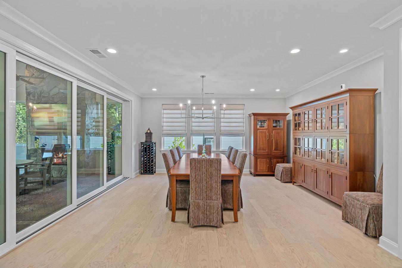 Huntersville, Mecklenburs, 28078, United States, 4 Bedrooms Bedrooms, ,3 BathroomsBathrooms,Residential,For Sale,1936316