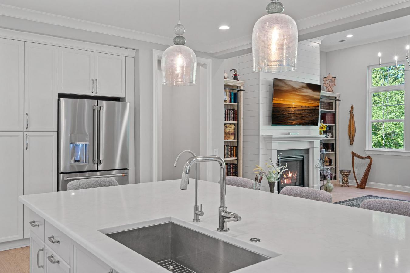 Huntersville, Mecklenburs, 28078, United States, 4 Bedrooms Bedrooms, ,3 BathroomsBathrooms,Residential,For Sale,1936316