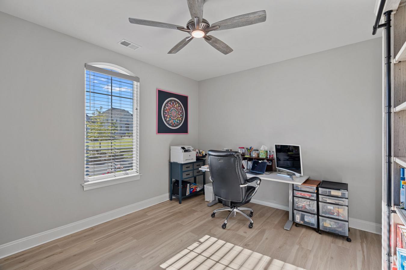 Huntersville, Mecklenburs, 28078, United States, 4 Bedrooms Bedrooms, ,3 BathroomsBathrooms,Residential,For Sale,1936316