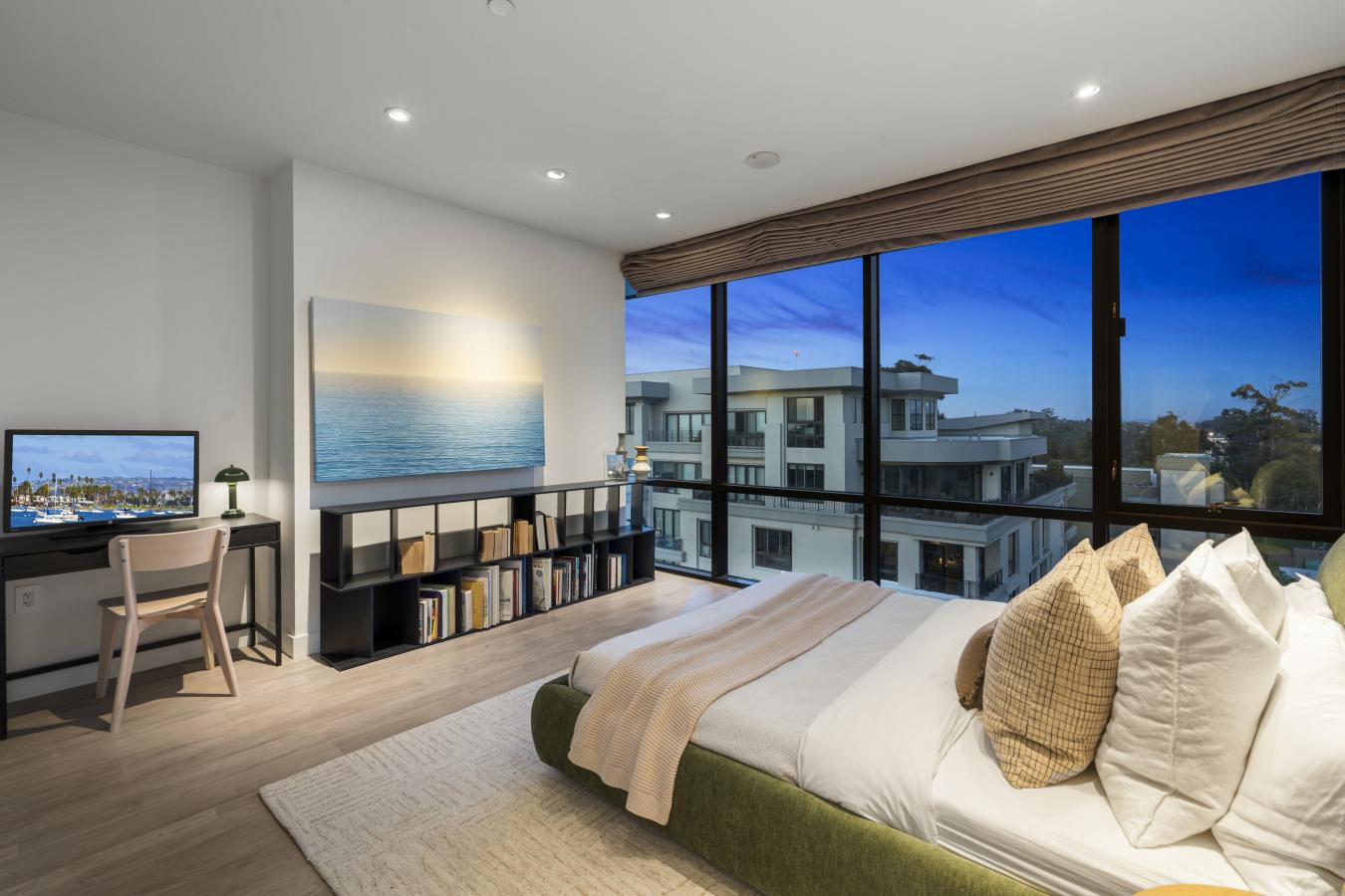 San Diego, San Diego, 92103, United States, 2 Bedrooms Bedrooms, ,2 BathroomsBathrooms,Residential,For Sale,1936315