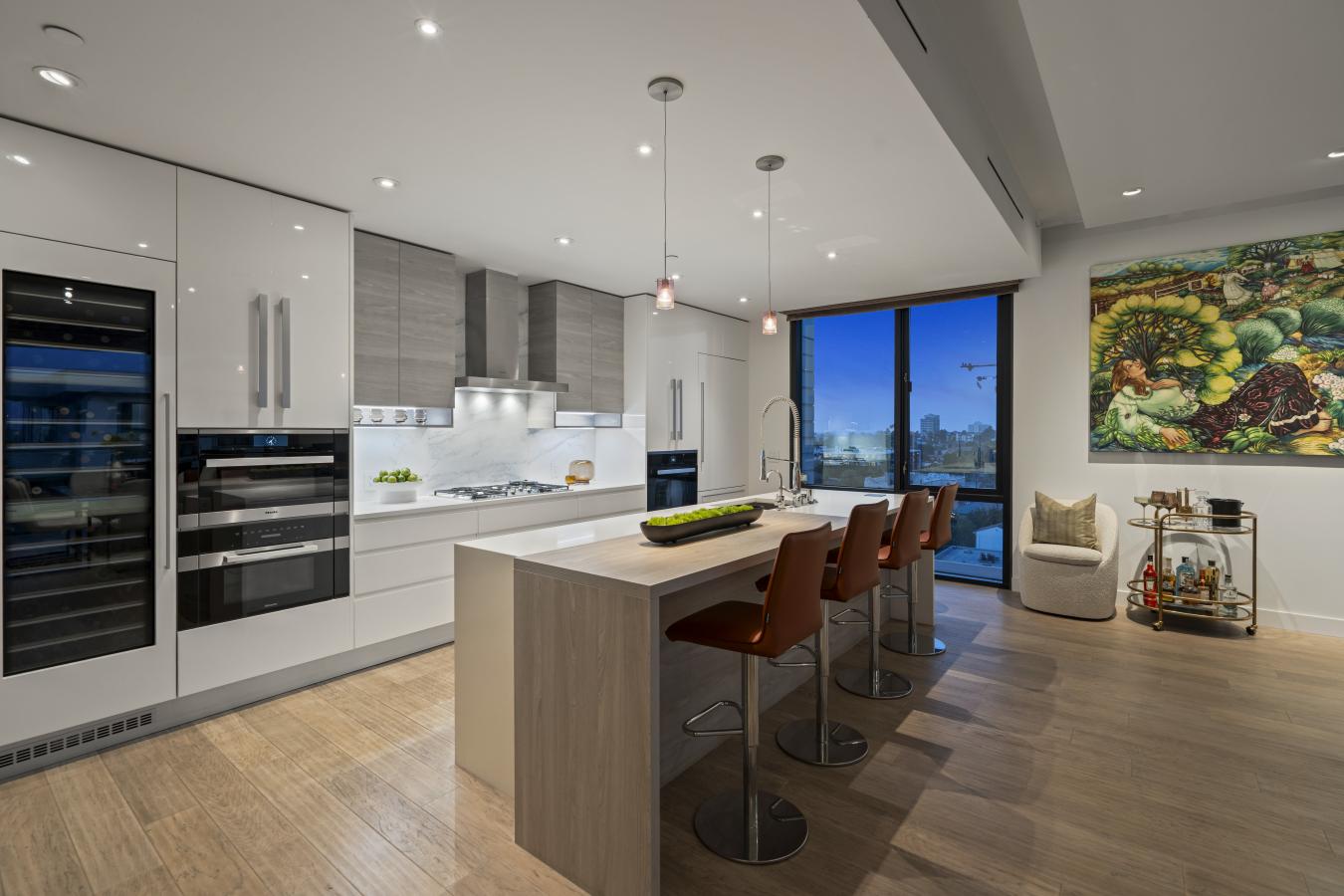 San Diego, San Diego, 92103, United States, 2 Bedrooms Bedrooms, ,2 BathroomsBathrooms,Residential,For Sale,1936315