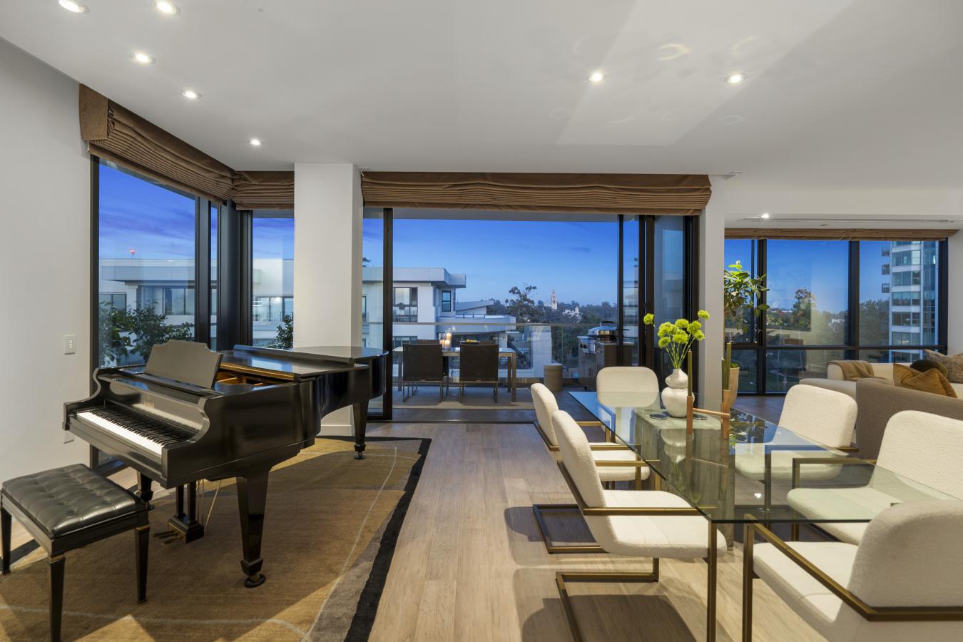 San Diego, San Diego, 92103, United States, 2 Bedrooms Bedrooms, ,2 BathroomsBathrooms,Residential,For Sale,1936315