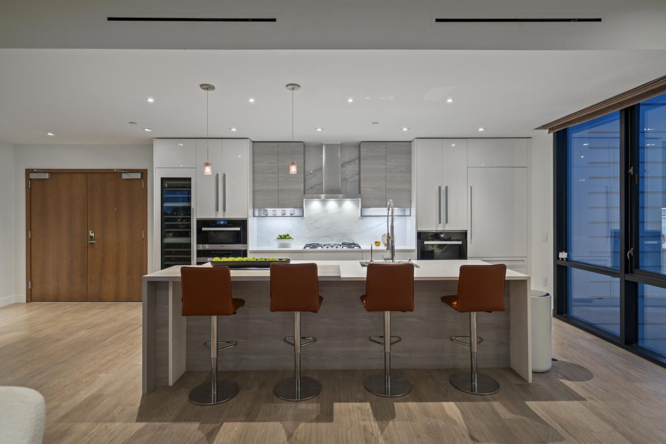 San Diego, San Diego, 92103, United States, 2 Bedrooms Bedrooms, ,2 BathroomsBathrooms,Residential,For Sale,1936315