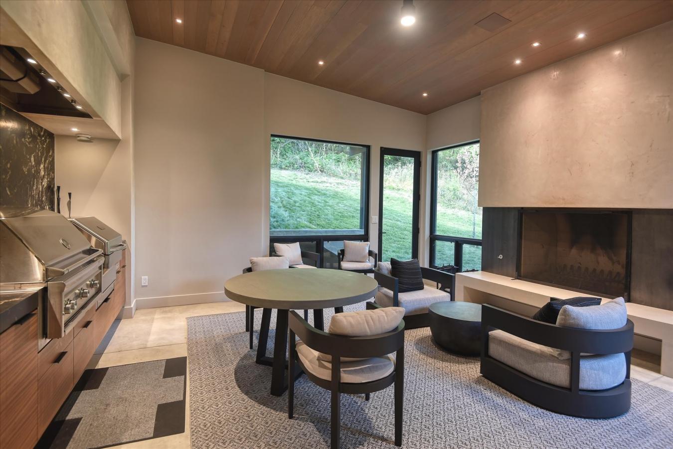 Sagle, Bonner, 83860, United States, 3 Bedrooms Bedrooms, ,3 BathroomsBathrooms,Residential,For Sale,1936313