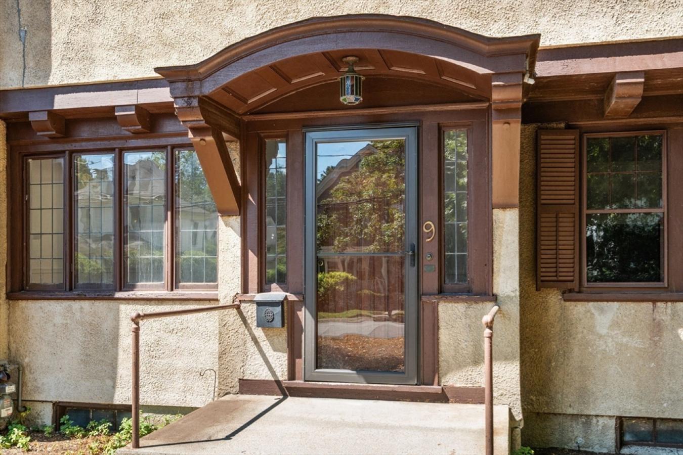 Wellesley, Norfolk, 02482, United States, 8 Bedrooms Bedrooms, ,4 BathroomsBathrooms,Residential,For Sale,1936311