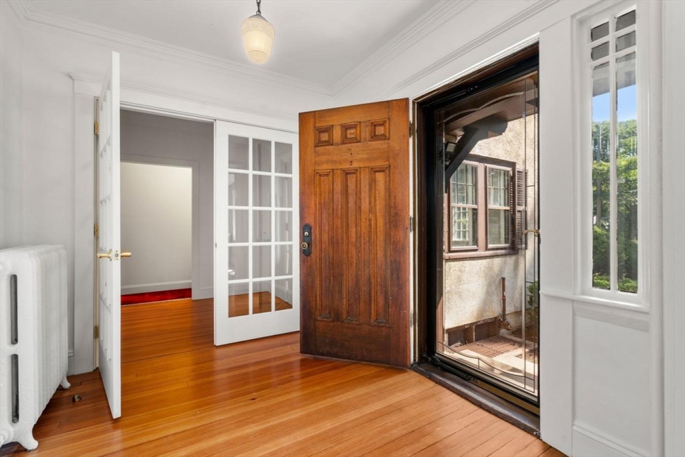 Wellesley, Norfolk, 02482, United States, 8 Bedrooms Bedrooms, ,4 BathroomsBathrooms,Residential,For Sale,1936311