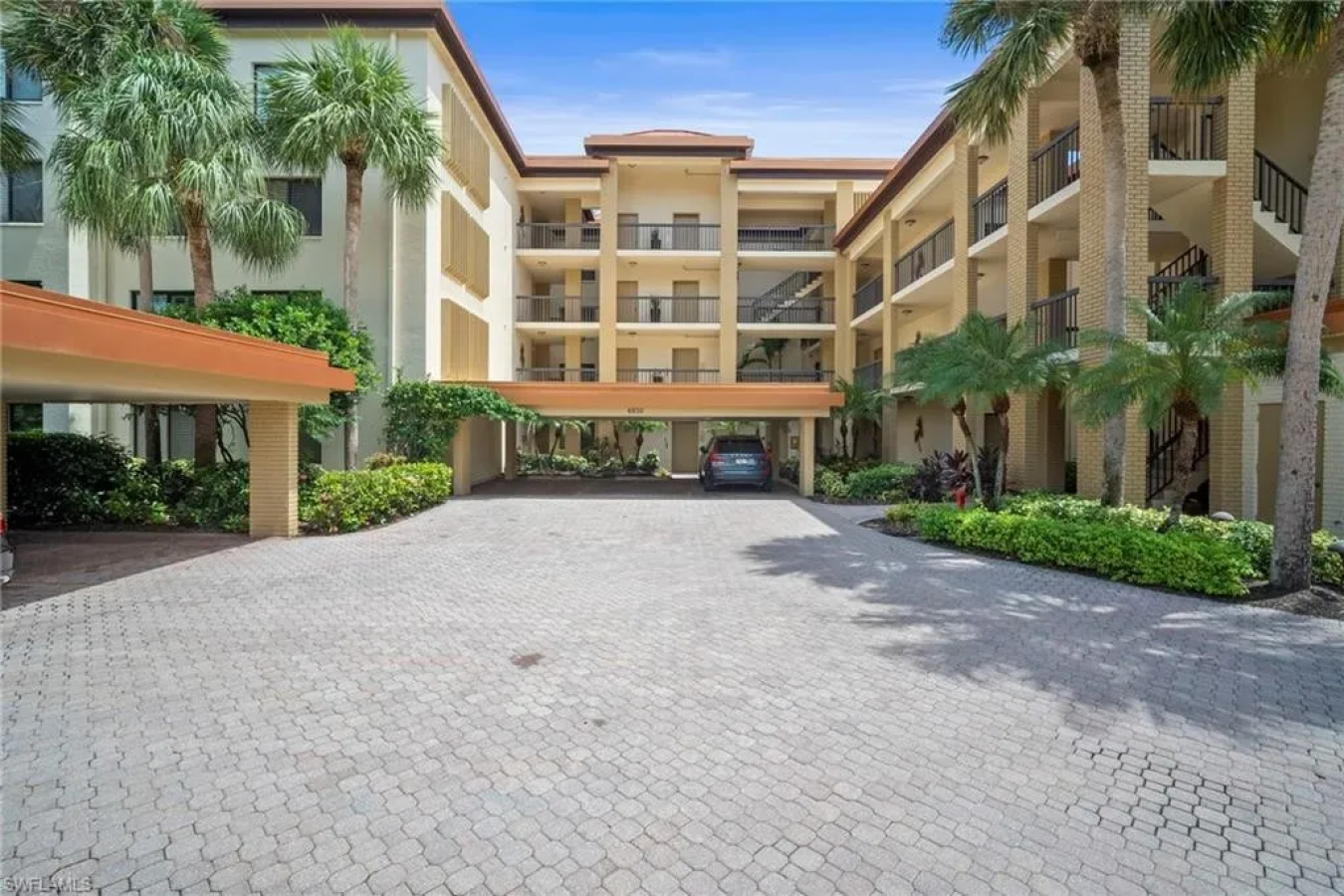 Naples, Florida, 34108, United States, 2 Bedrooms Bedrooms, ,2 BathroomsBathrooms,Residential,For Sale,1936013