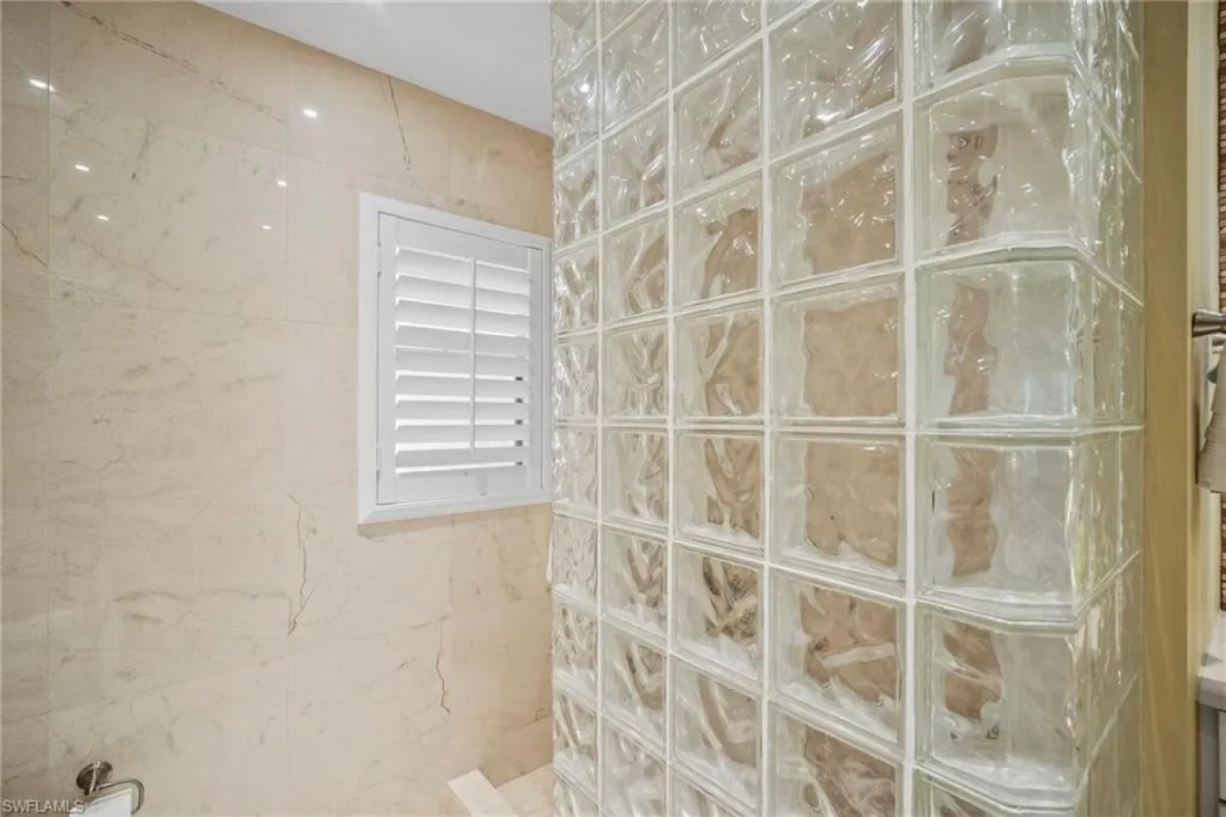 Naples, Florida, 34108, United States, 2 Bedrooms Bedrooms, ,2 BathroomsBathrooms,Residential,For Sale,1936013