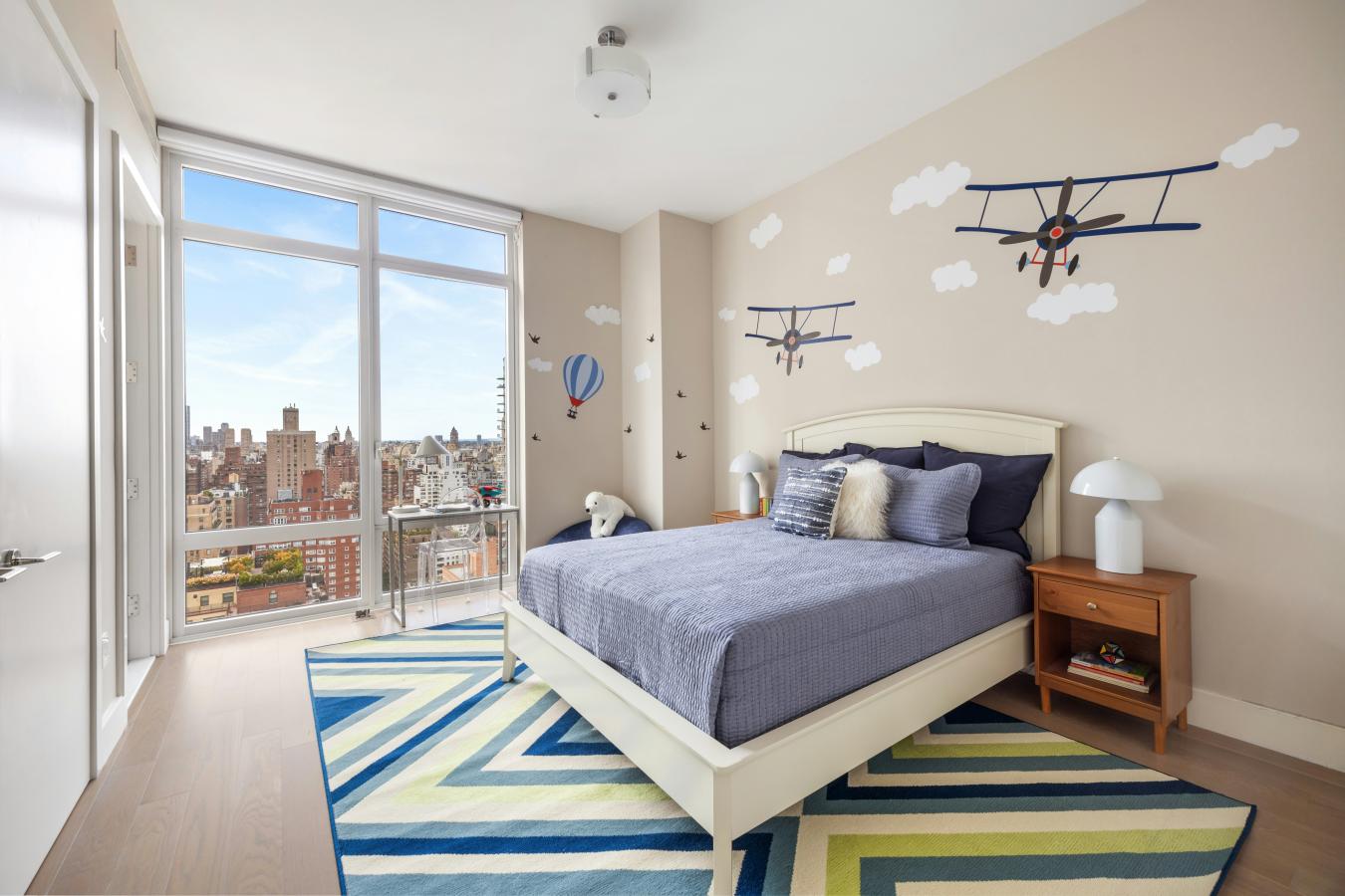 New York, New York, 10021, United States, 4 Bedrooms Bedrooms, ,4 BathroomsBathrooms,Residential,For Sale,1936306