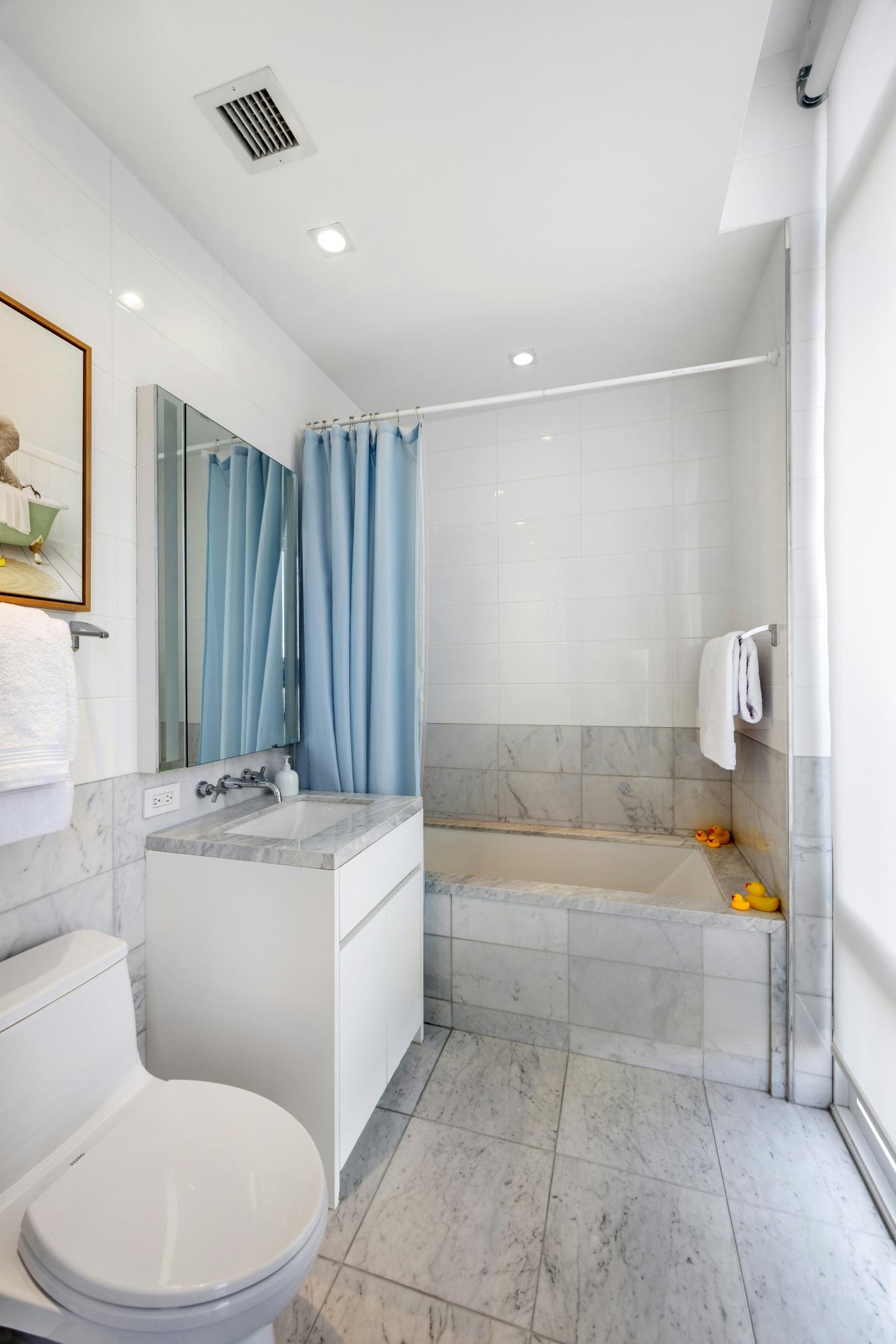 New York, New York, 10021, United States, 4 Bedrooms Bedrooms, ,4 BathroomsBathrooms,Residential,For Sale,1936306