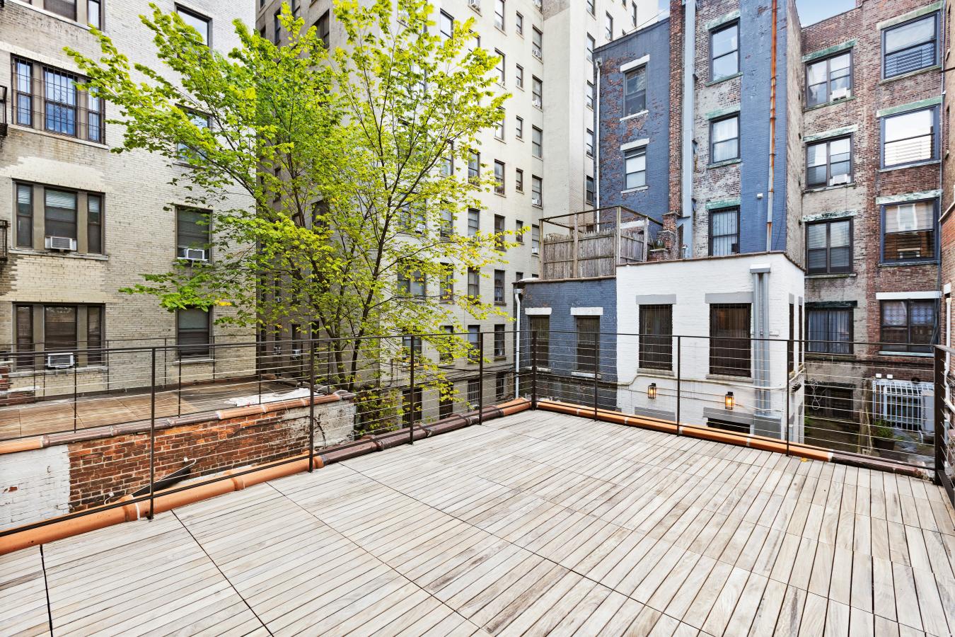 Hamilton Heights, New York, 10031, United States, 5 Bedrooms Bedrooms, ,4 BathroomsBathrooms,Residential,For Sale,1936301