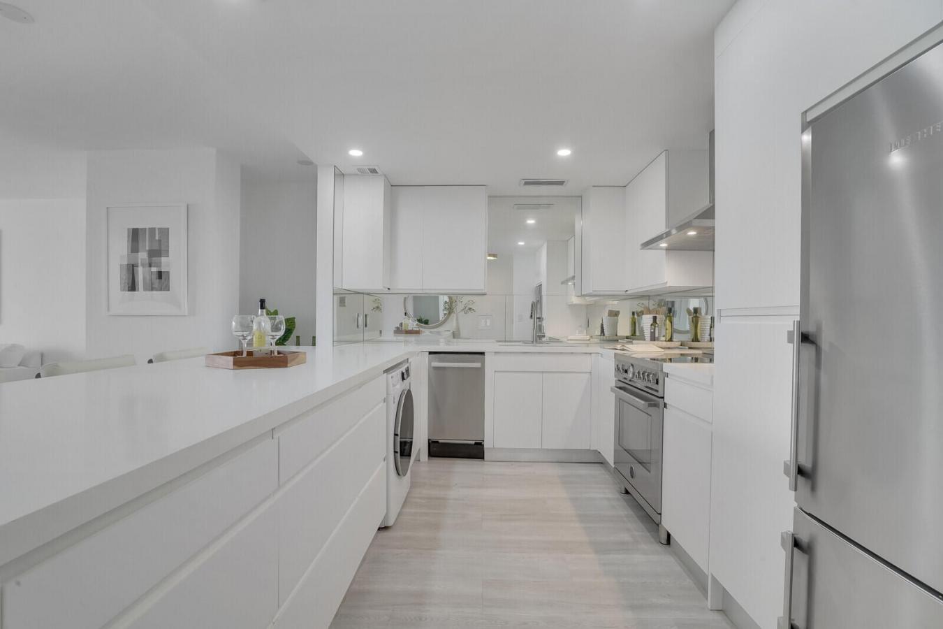 Palm Beach, Florida, 33480, United States, 2 Bedrooms Bedrooms, ,2 BathroomsBathrooms,Residential,For Sale,1936300